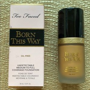 Too faced Born this way foundation